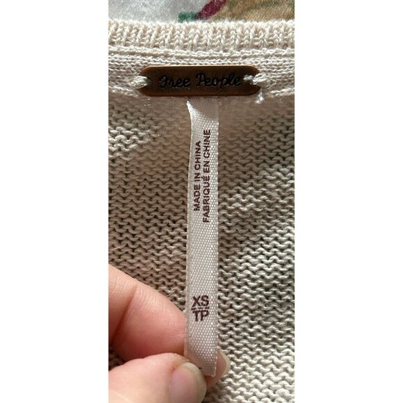 Free People Knitter Linen blend Top V-Neck Twisted Front Off-White Size Small/P - Picture 10 of 10